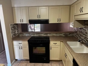 345 Woodham Ct in Fort Walton Beach, FL - Building Photo - Building Photo