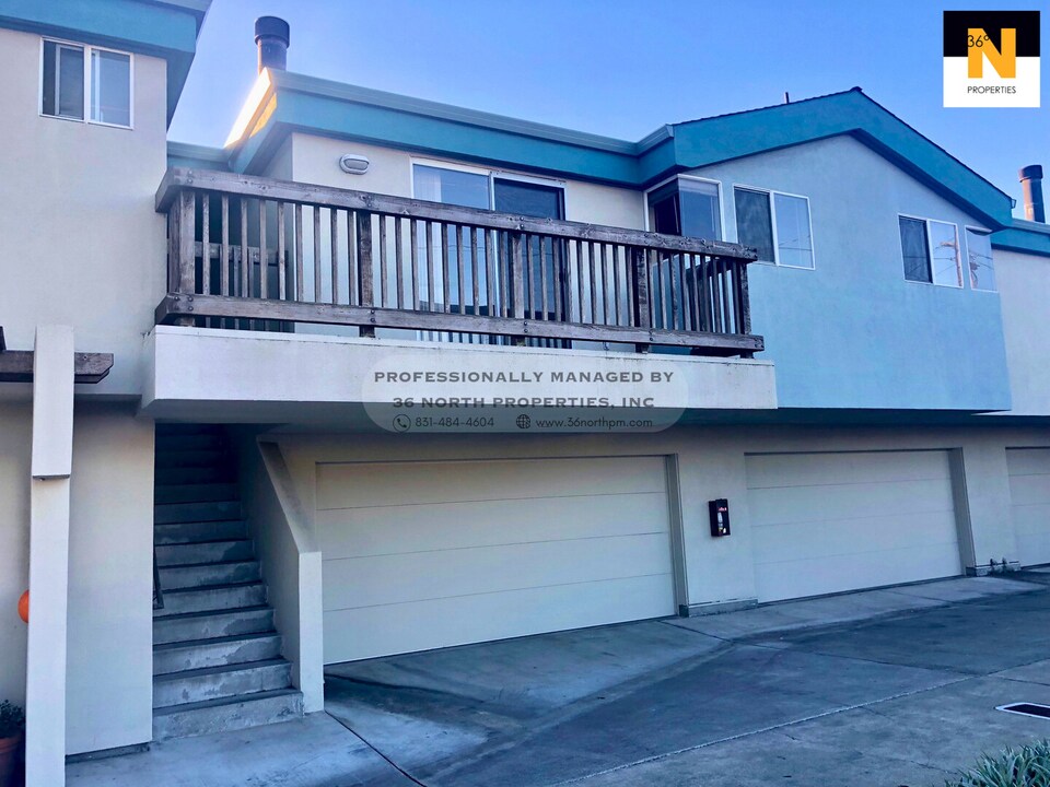 601 David Ave in Monterey, CA - Building Photo
