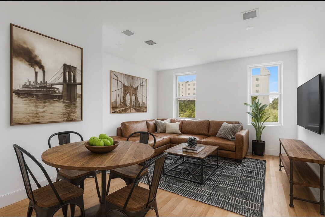 251 Van Brunt St in Brooklyn, NY - Building Photo