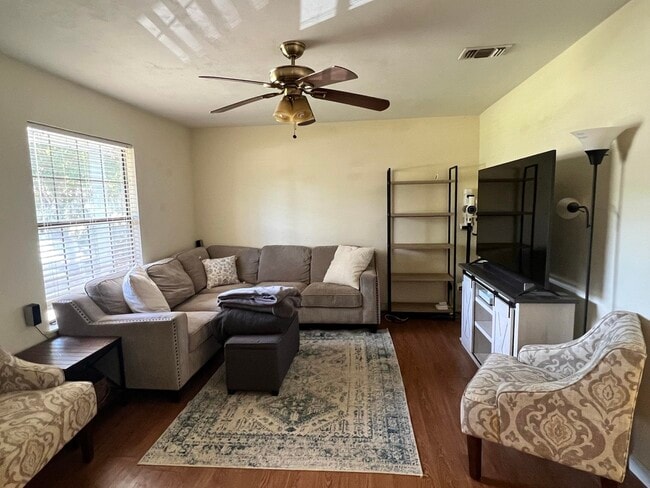 3224 Hester Dr in Tallahassee, FL - Building Photo - Building Photo