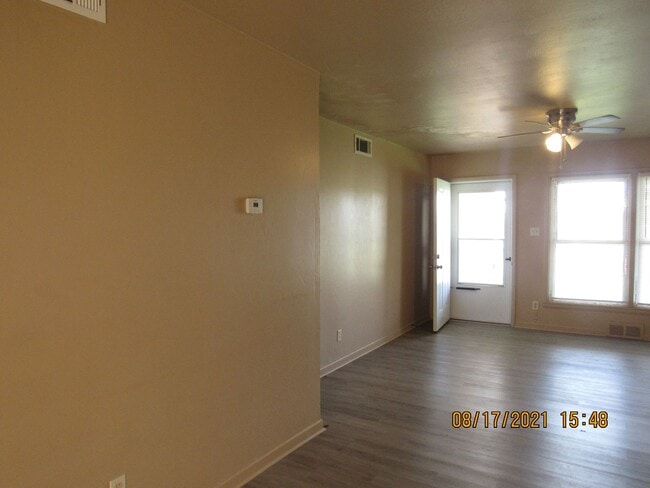3802 NW Dearborn Ave in Lawton, OK - Building Photo - Building Photo