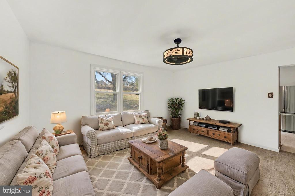 939 Gravel Pike in Schwenksville, PA - Building Photo