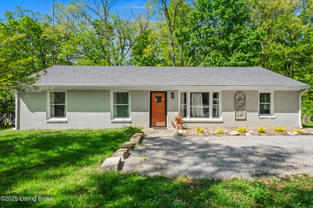 7501 Highway 22 in Crestwood, KY - Building Photo