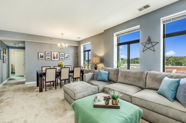 315 Rantoul St, Unit 404 in Beverly, MA - Foto de edificio - Building Photo