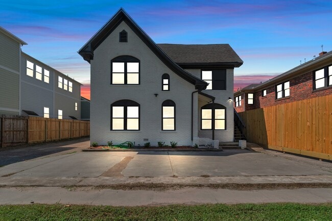 1812 Wheeler Ave in Houston, TX - Building Photo - Building Photo