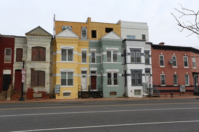 32 Florida Ave NW