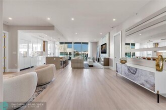 500 SE Mizner Blvd in Boca Raton, FL - Building Photo - Building Photo