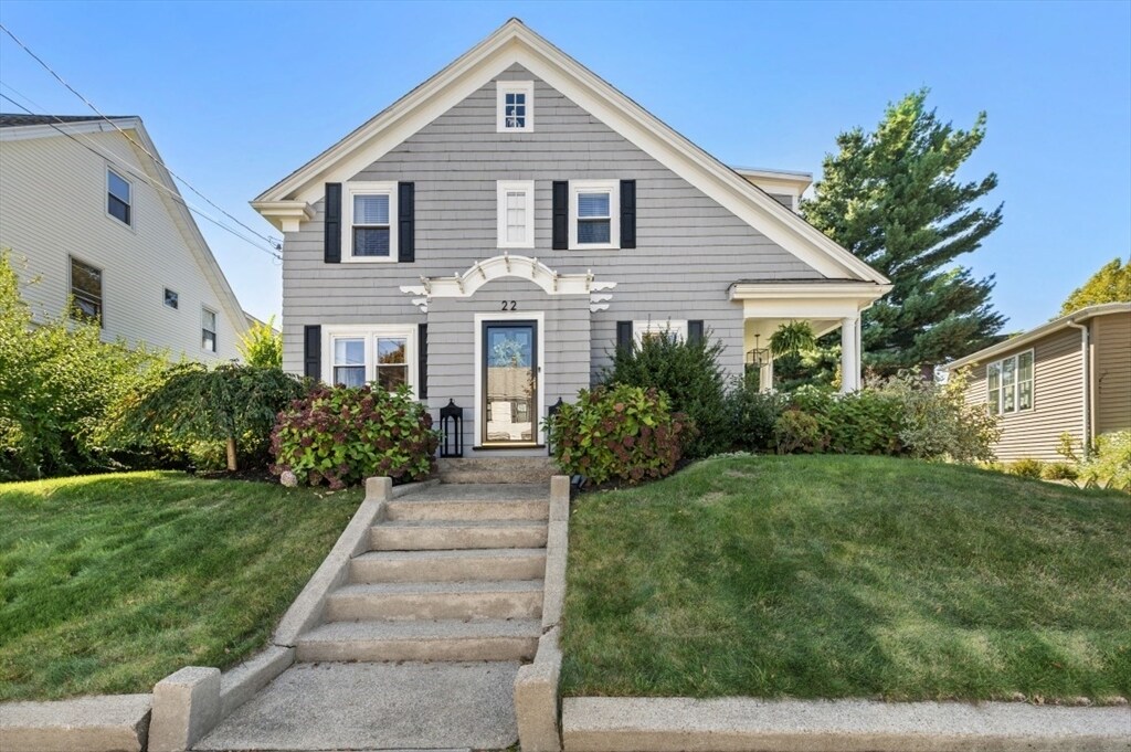 22 Johnson Ave in Medford, MA - Building Photo