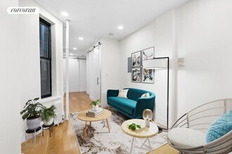 421 E 81st St in New York, NY - Building Photo - Building Photo