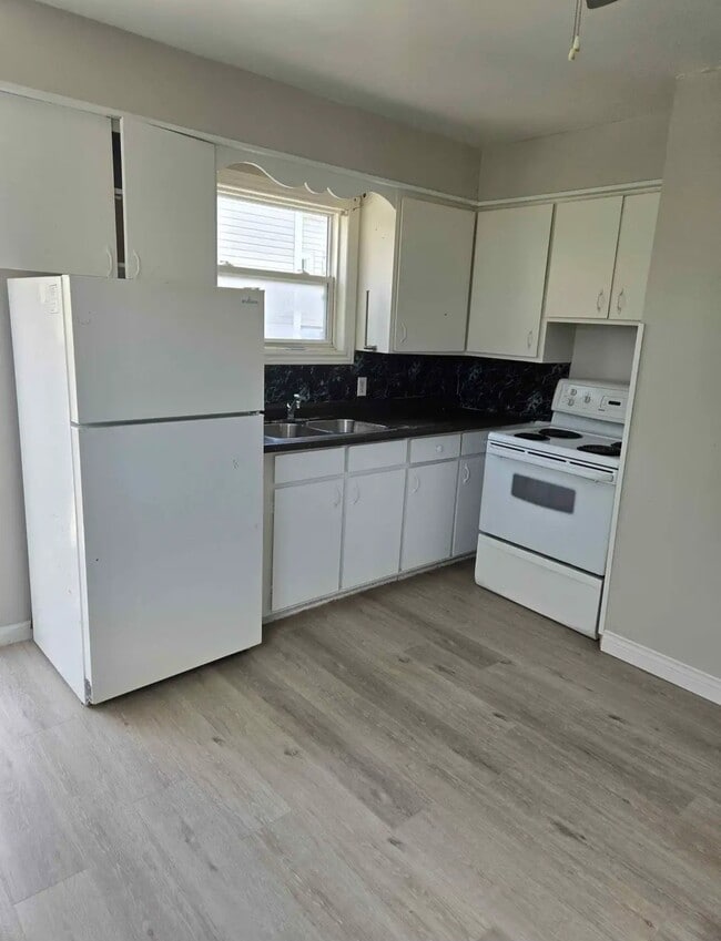 property at 15 Courtenay Ave