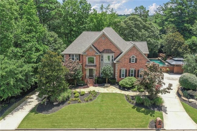 property at 710 Weybridge Pl