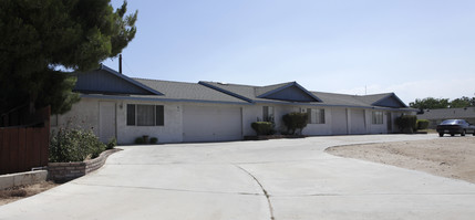 9004 I Ave in Hesperia, CA - Building Photo - Building Photo