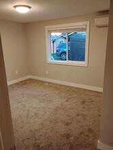 300 NW Santiam Blvd in Mill City, OR - Foto de edificio - Building Photo