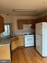 206 Arcadia Shores Cir in Odenton, MD - Building Photo - Building Photo