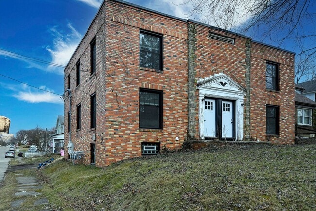 108 Western Ave in Mansfield, OH - Building Photo - Building Photo