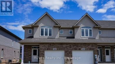 7458 Jonathan Dr in Niagara Falls, ON - Building Photo - Building Photo