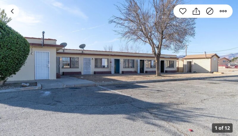 38717 6th St E in Palmdale, CA - Building Photo
