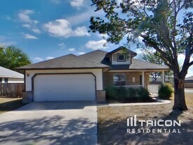 228 Fall Creek Dr in Kyle, TX - Building Photo