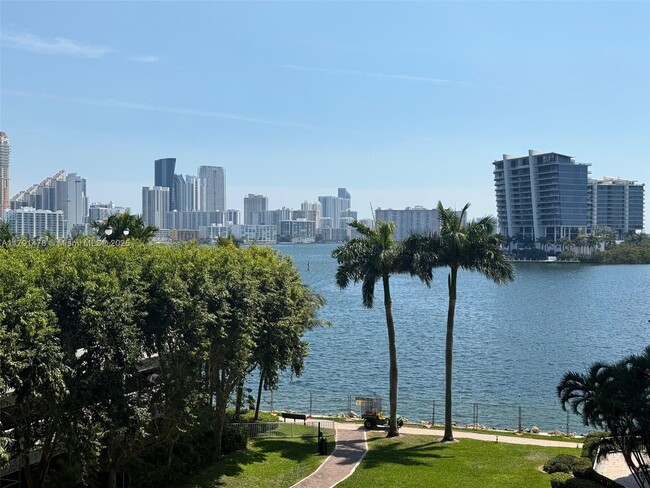 property at 3530 Mystic Pointe Dr
