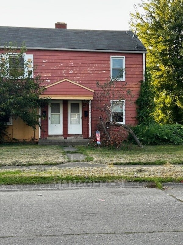 property at 956 N Central Dr