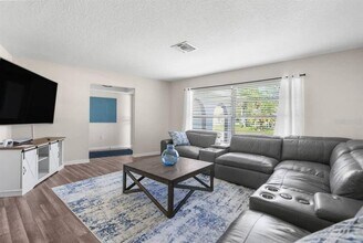 13501 Whitby Rd in Hudson, FL - Building Photo - Building Photo