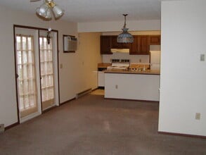 3274 Kristin Ct, Unit 3274 in Columbus, OH - Foto de edificio - Building Photo