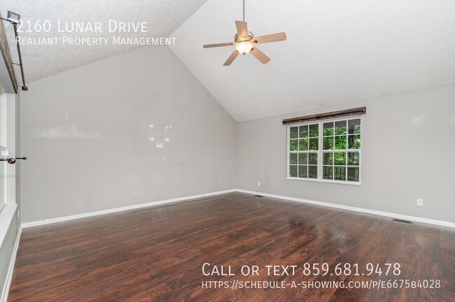 2160 Lunar Dr in Independence, KY - Building Photo - Building Photo