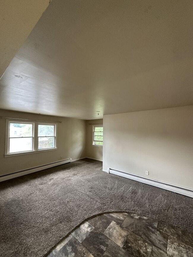 1211 Broadwater Ave in Billings, MT - Building Photo - Building Photo