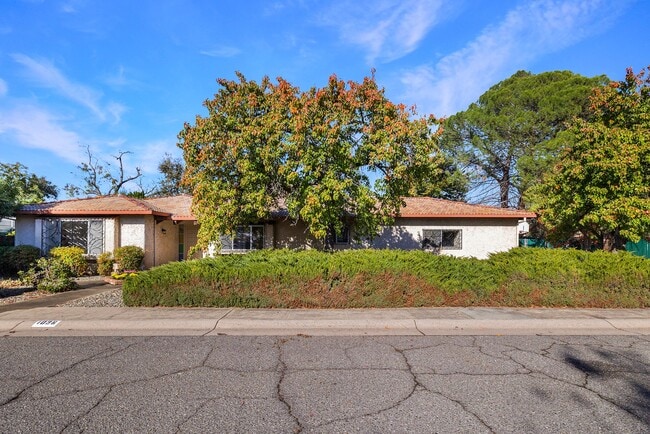 property at 1096 Corino Real Ct