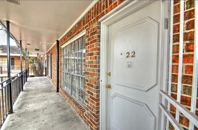 6405 Westward St in Houston, TX - Building Photo - Building Photo