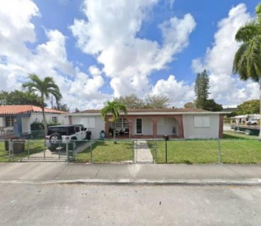 2290 E 6th Ave in Hialeah, FL - Building Photo