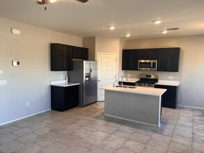 6183 S Water Fountain Dr in Tucson, AZ - Building Photo - Building Photo