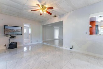 1420 NW 56th Ave in Lauderhill, FL - Building Photo - Building Photo