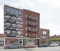 71 Columbia St in Brooklyn, NY - Building Photo