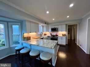 909 St Stephens Rd in Alexandria, VA - Building Photo - Building Photo