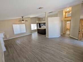 4932 Dunvegan Ct in North Las Vegas, NV - Building Photo - Building Photo