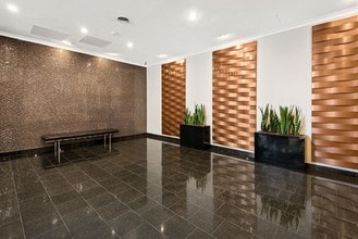 3130 N. Lake Shore Drive in Chicago, IL - Foto de edificio - Interior Photo