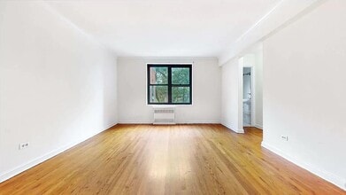 4489 Broadway in New York, NY - Building Photo - Building Photo