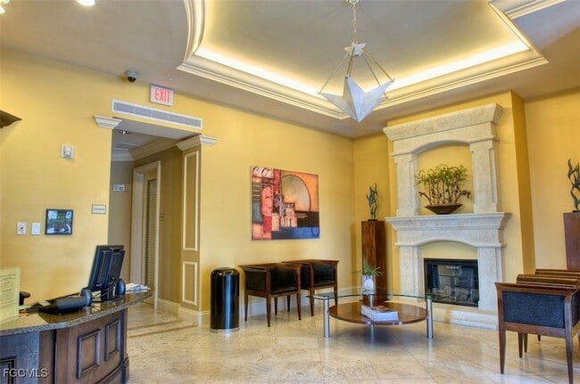 2743 First St, Unit 1502 in Ft. Myers, FL - Foto de edificio - Building Photo