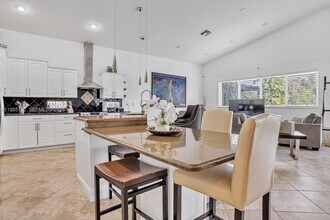 205 N 31st Ave in Hollywood, FL - Building Photo - Building Photo