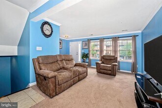 1323 Lindsay Ln in Hagerstown, MD - Building Photo - Building Photo