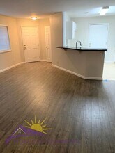134 Hickory St in Roseville, CA - Building Photo - Building Photo