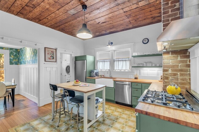 property at 2606 Hopkins St