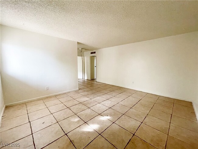 1309 N 23rd St, Unit 1 in Las Vegas, NV - Building Photo - Building Photo