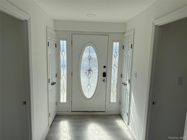 852 Station Pl in Woodmere, NY - Building Photo - Building Photo