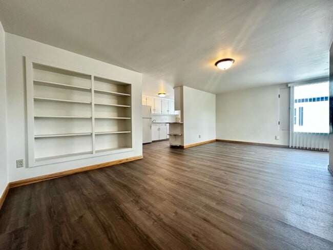 property at 503 S Main St