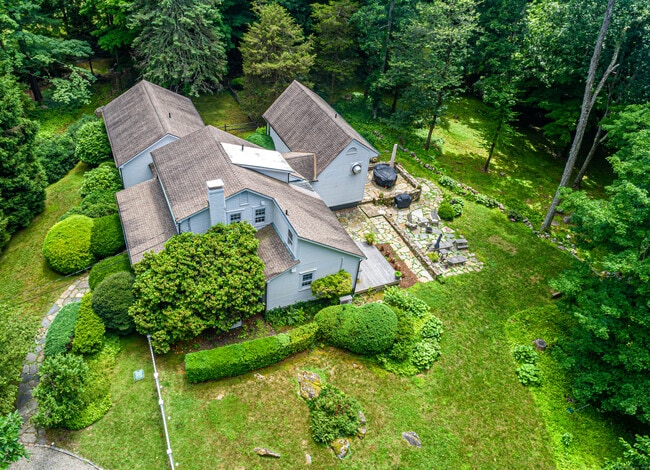 property at 896 Westport Rd