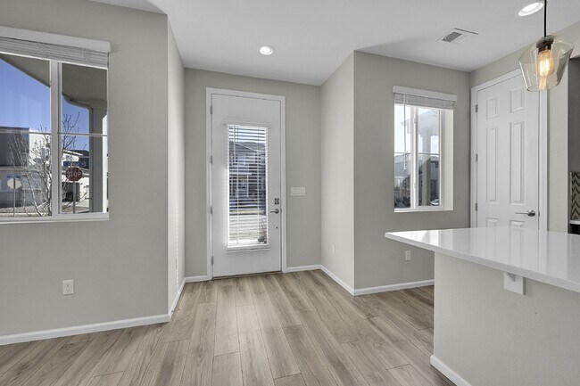 17255 E Center Pl in Aurora, CO - Building Photo - Building Photo