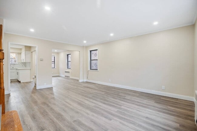 7013 35th Rd in Queens, NY - Building Photo - Building Photo