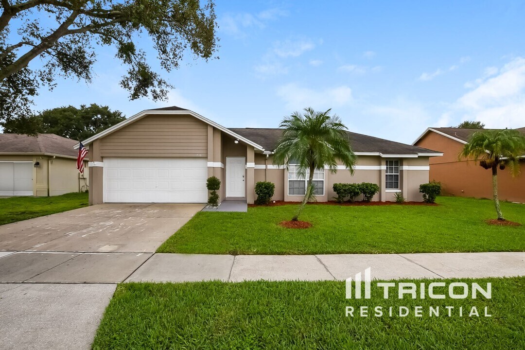 1716 Golden Poppy Ct in Orlando, FL - Building Photo